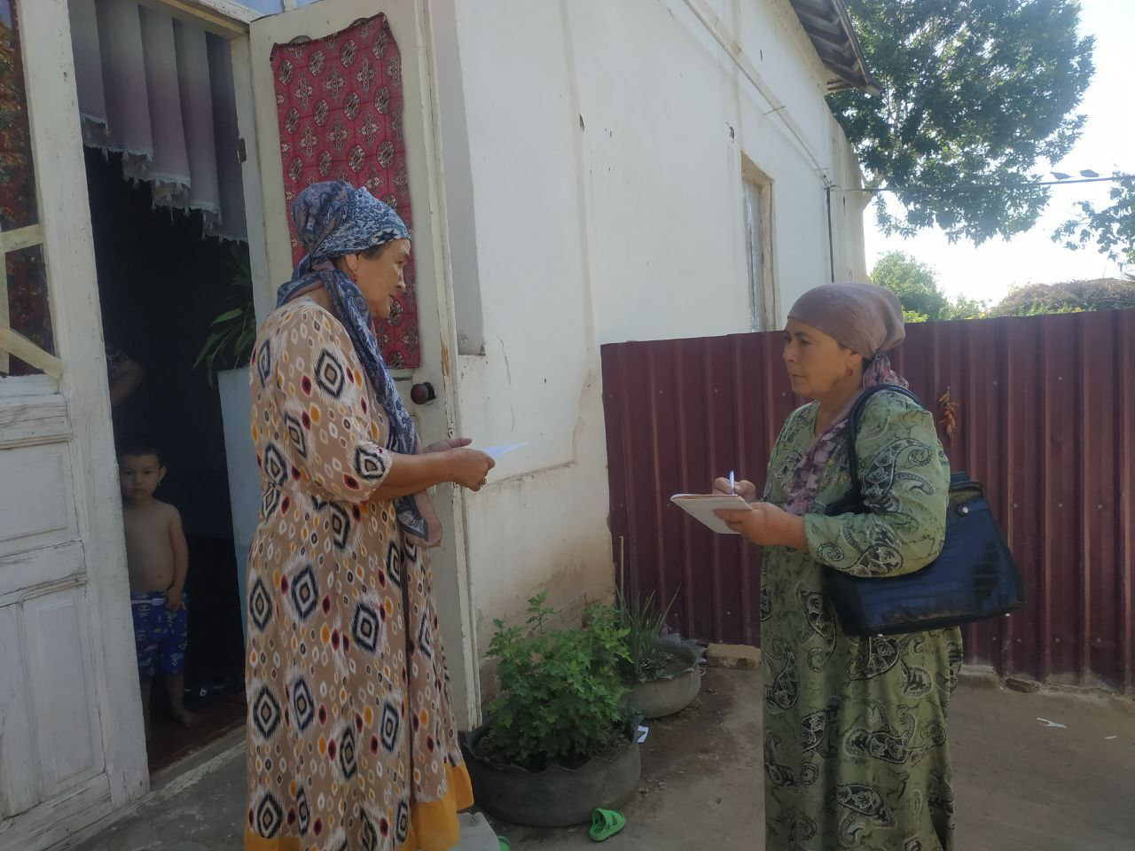 Mahallabay ishlash dasturi davom etmoqda