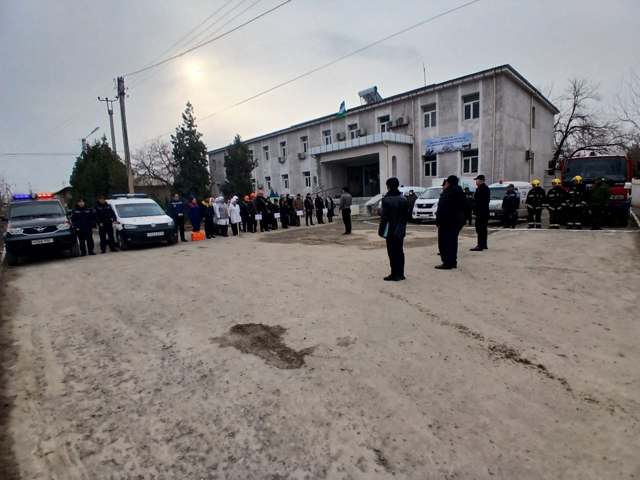 "Zilzila va Yong'in bilan bog'liq favquloddagi vaziyatlarda maxsus-taktik o'quv mashqlari o'tkazildi.