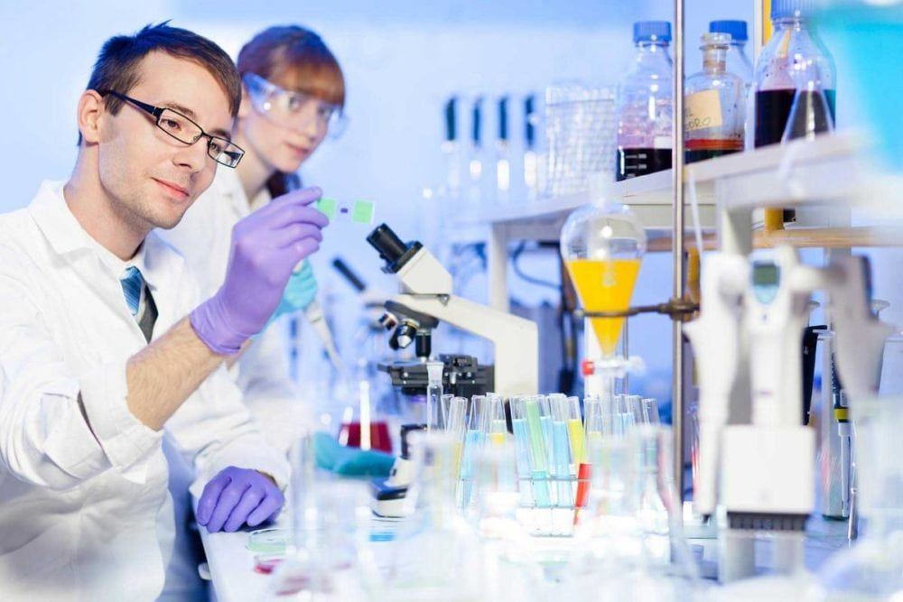🔬 BOLALAR UCHUN YEGULIKLAR LABORATORIYADA QANDAY TEKSHIRILADI?